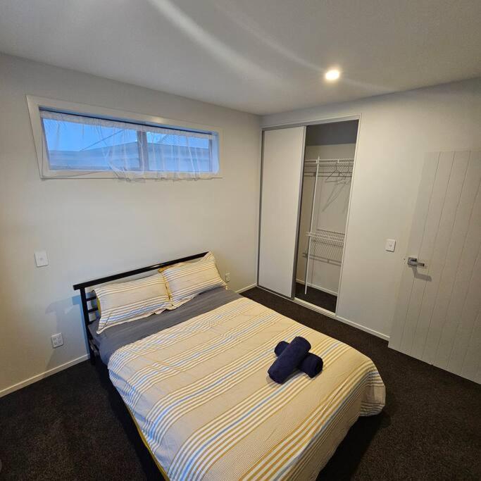 Entire House - Brand New 2 Bedroom House Lower Hutt Exteriör bild